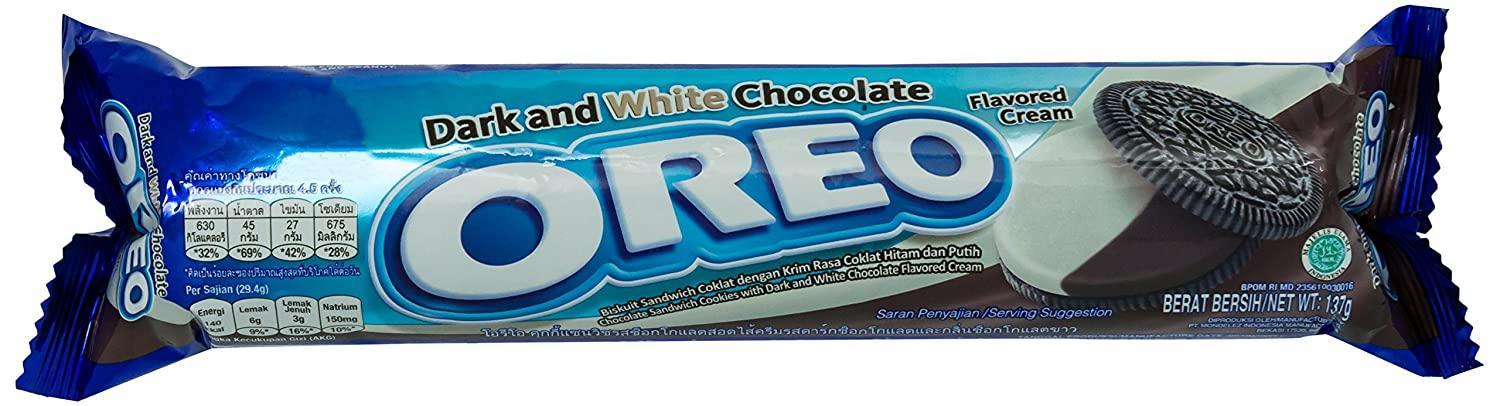 Oreo Dark & White Chocolate Flavoured Sandwich Cookies, 137g