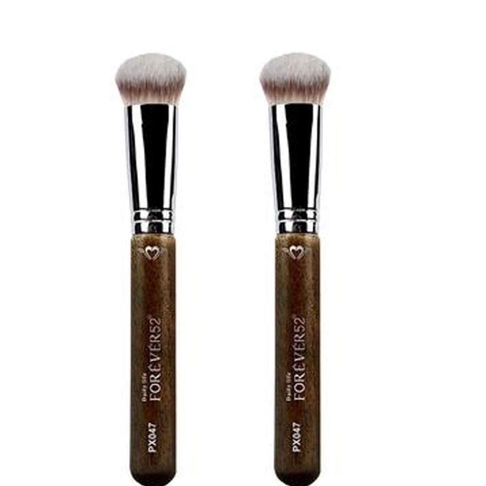 ANGLED FOUNDATION BRUSH (PX047)