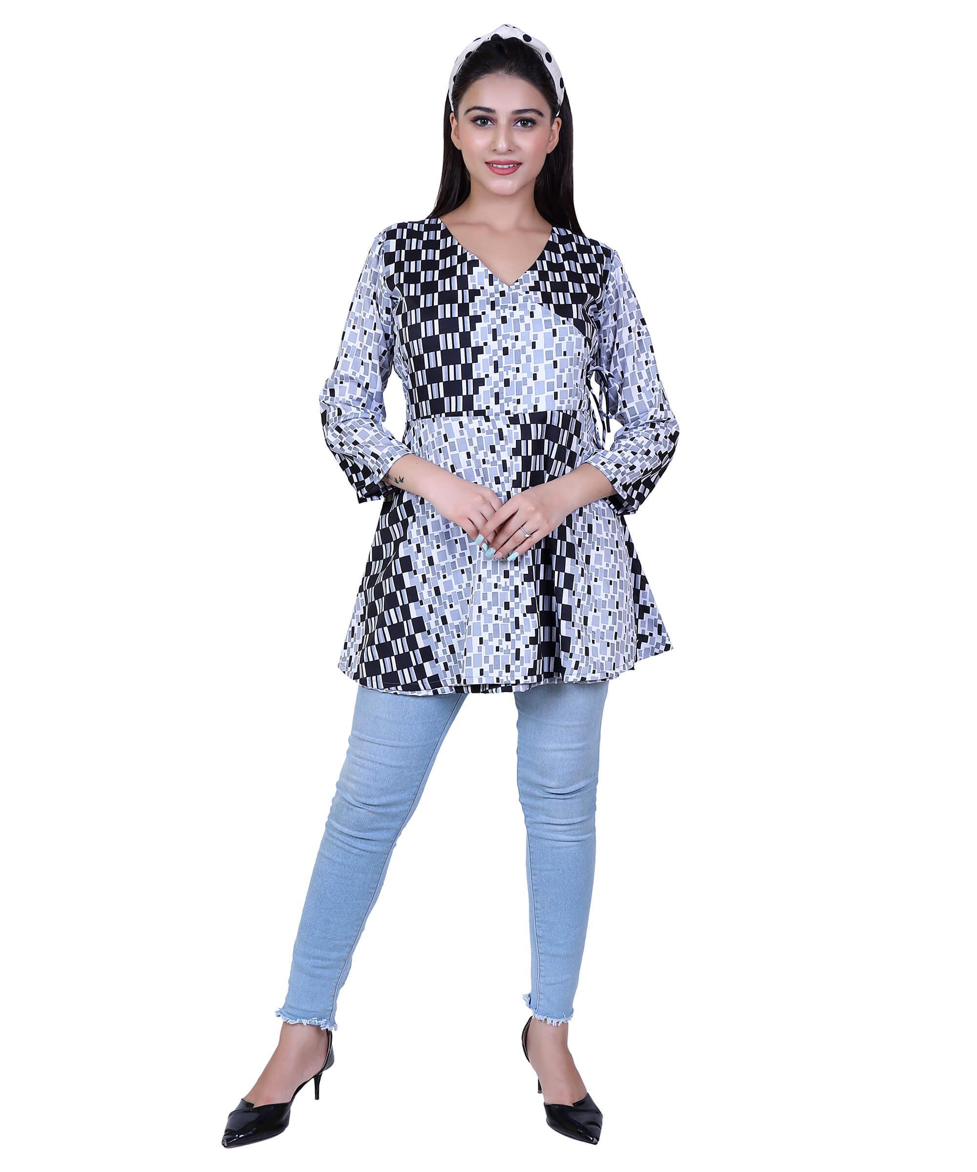 SECT-WT WOMEN TOP PRINT- BLACK GREY CHECKS