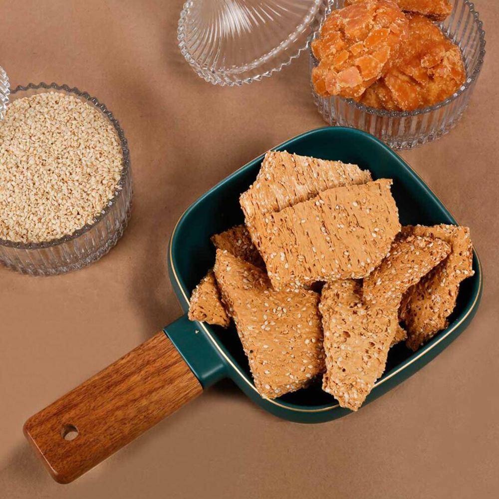 NATHU MAL GHUDOO MAL Gur Kadaka Gachak (The most Traditional Gachak)