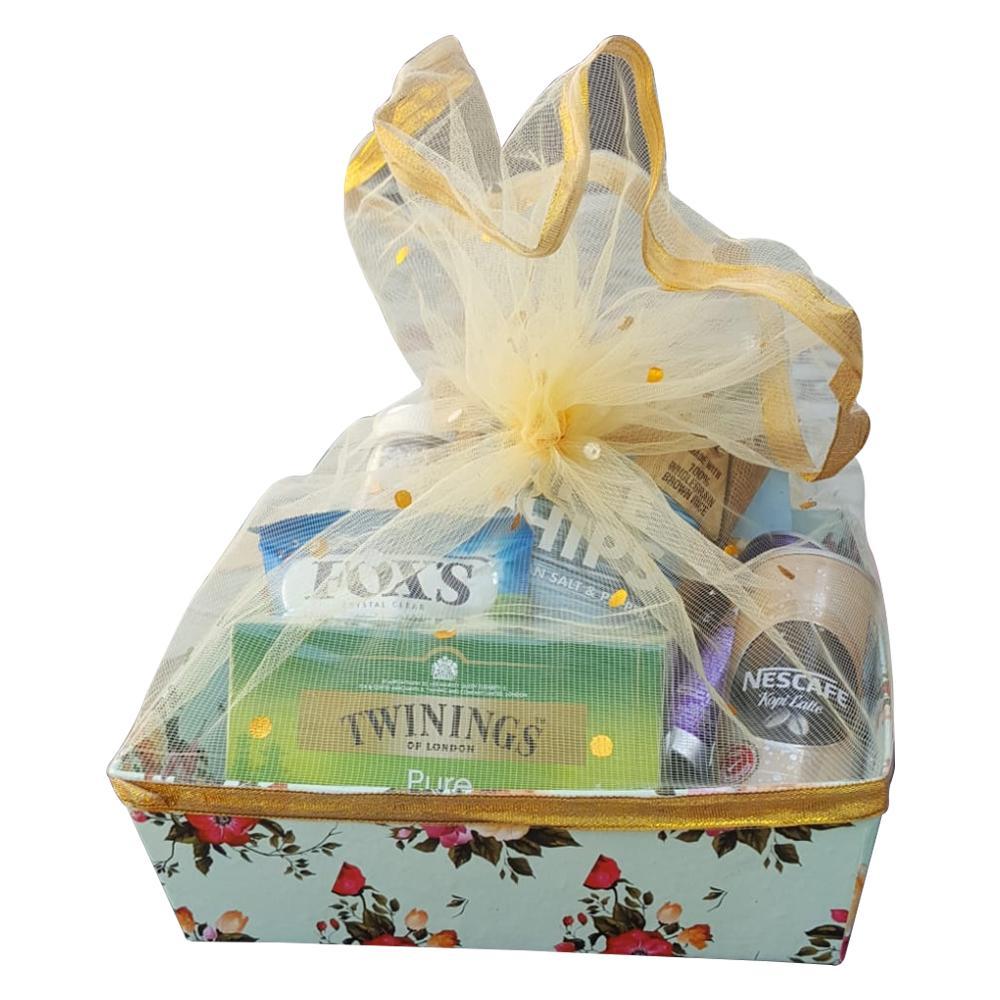 Festive Gift Hamper- FOX'S Fox Candy Fruits, 90g| Nescafé Coffee Can - Latte, 240 ml, Light Brown|Nescafe MOCHA MILK COFFEE DRINK 240m|paansmith Madrasi Saunf Saunf Flavour Mouth Freshener (180 g)|Tang Mango Low Sugar Drink Mix, Pink & Blue, 350 g, Me