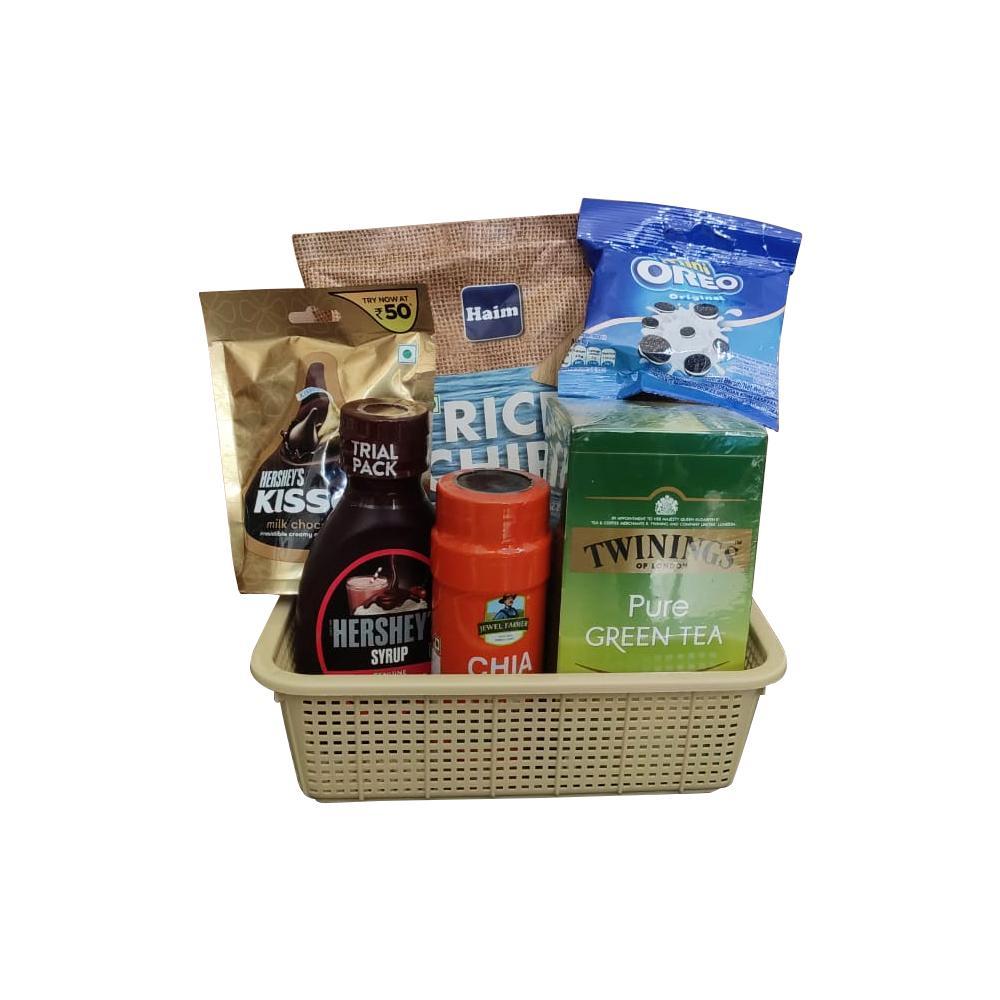 Festive Gift Hamper - Twinings Pure Green Tea, 50 g|Jewel Farmer Chia seeds Unroasted Superfood with Protein, Dietry Fiber & Omega 3 (250g)|Haim Rice Chips|Hershey's Syrup Chocolate, 623G|Hershey's Kisses Milk Chocolate, 36g|Oreo Mini Chocolate Cr