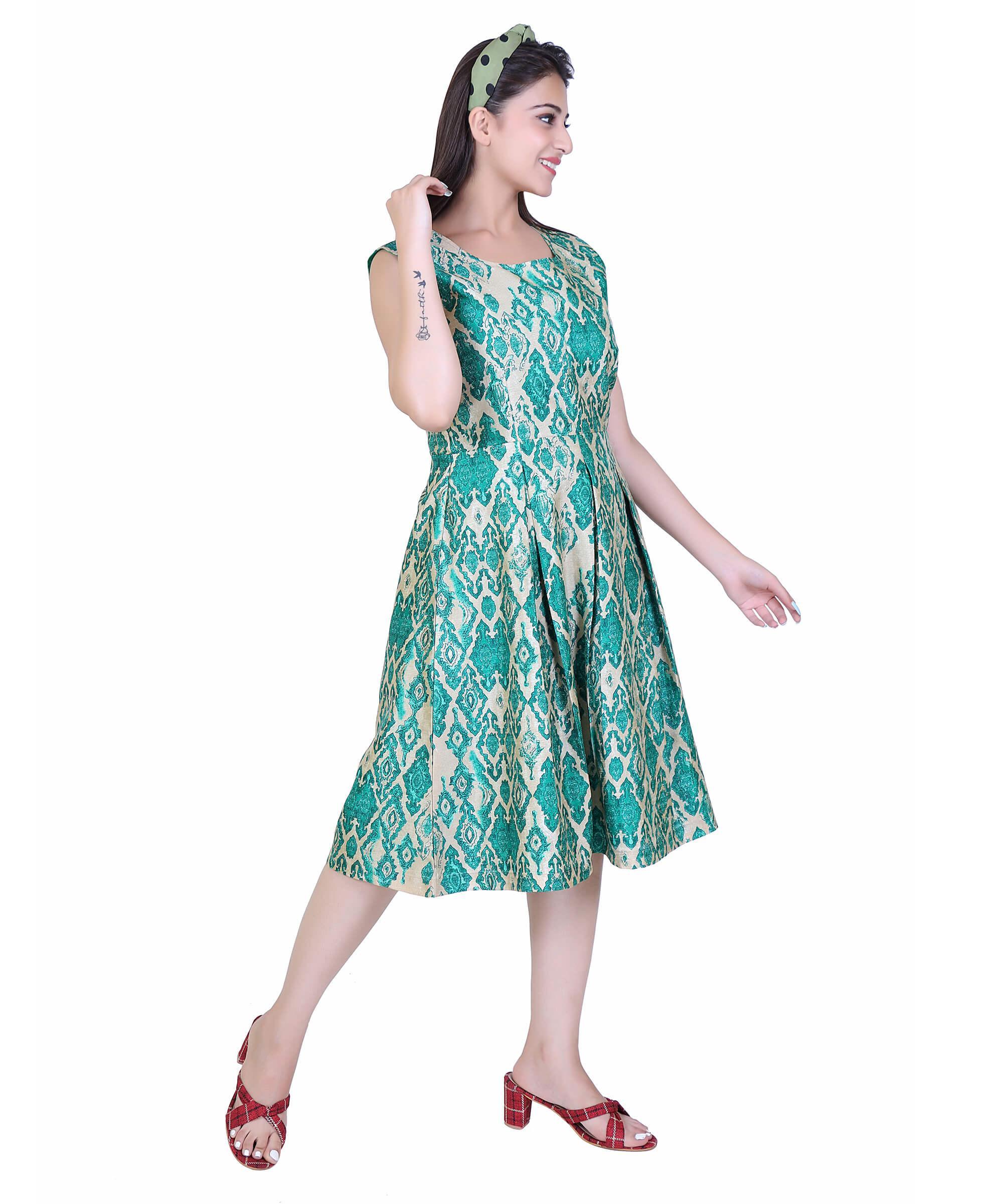 SECT-WWD WOMEN WESTERN DRESS PRINT – GREEN GOLDEN PRINT