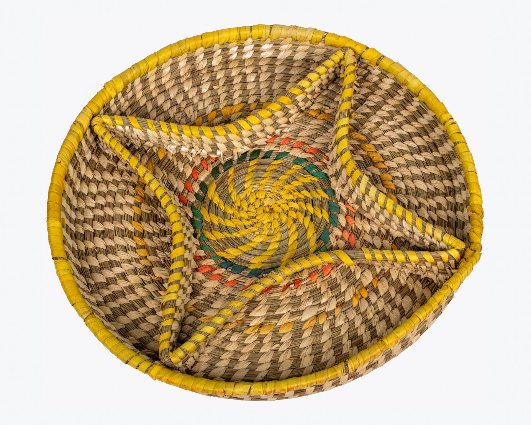 Handmade Braided Sabaii Grass Sweet / Dry Fruit Tray In Multiple Colours