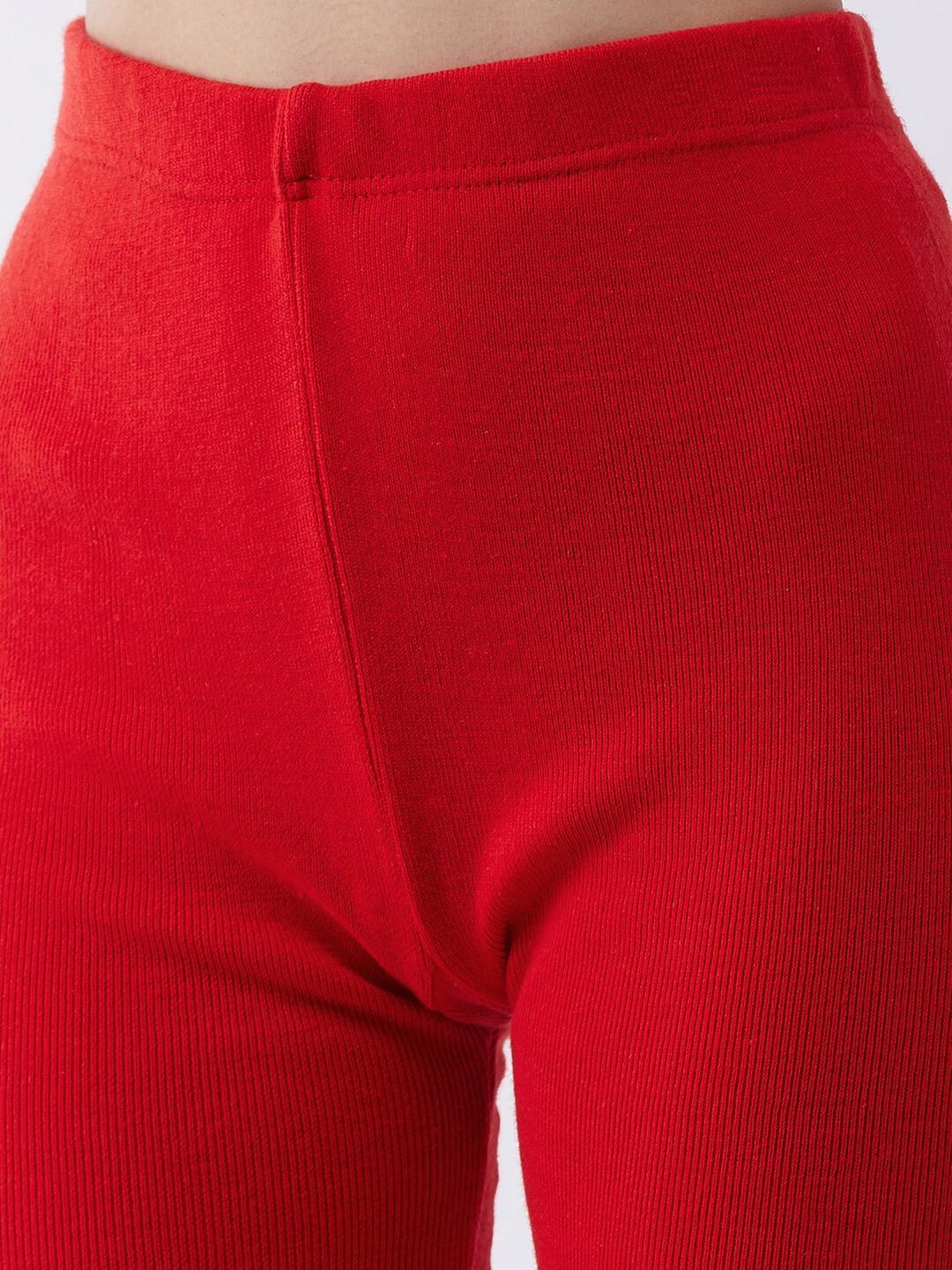 Women Red solid slim fit woolen leggings