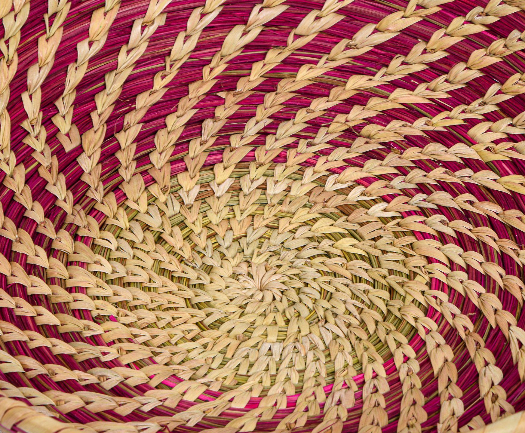 Handmade Braided SABAII GRASS PLATE/ TRAY