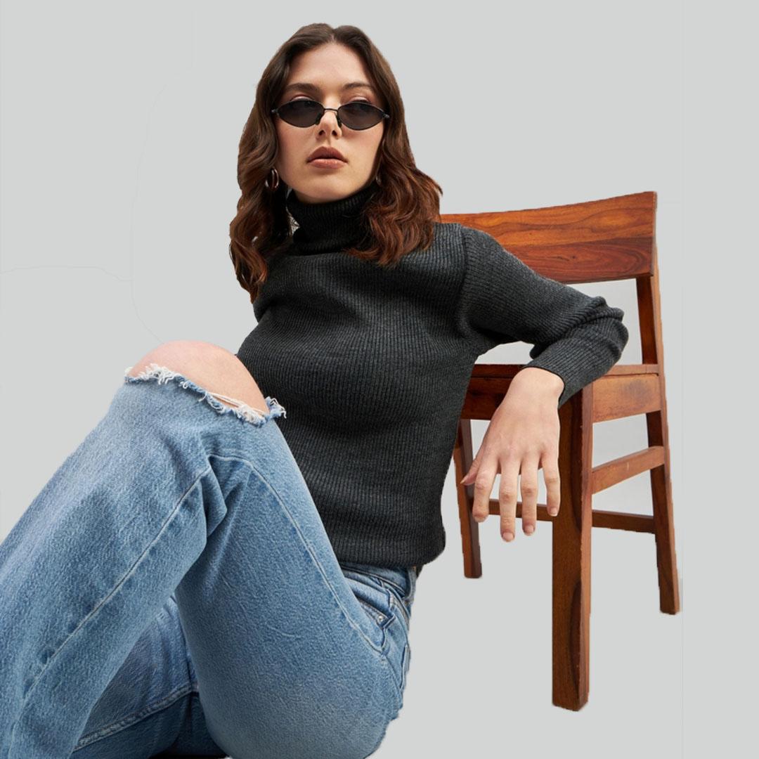 Charcoal Ribbed Acrylic Pullover Sweater
