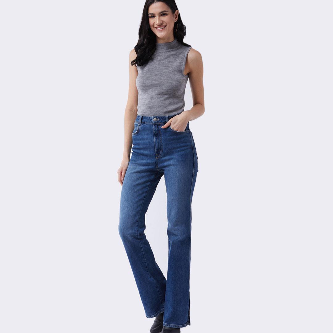 WOMEN SLEEVELESS SWEATER