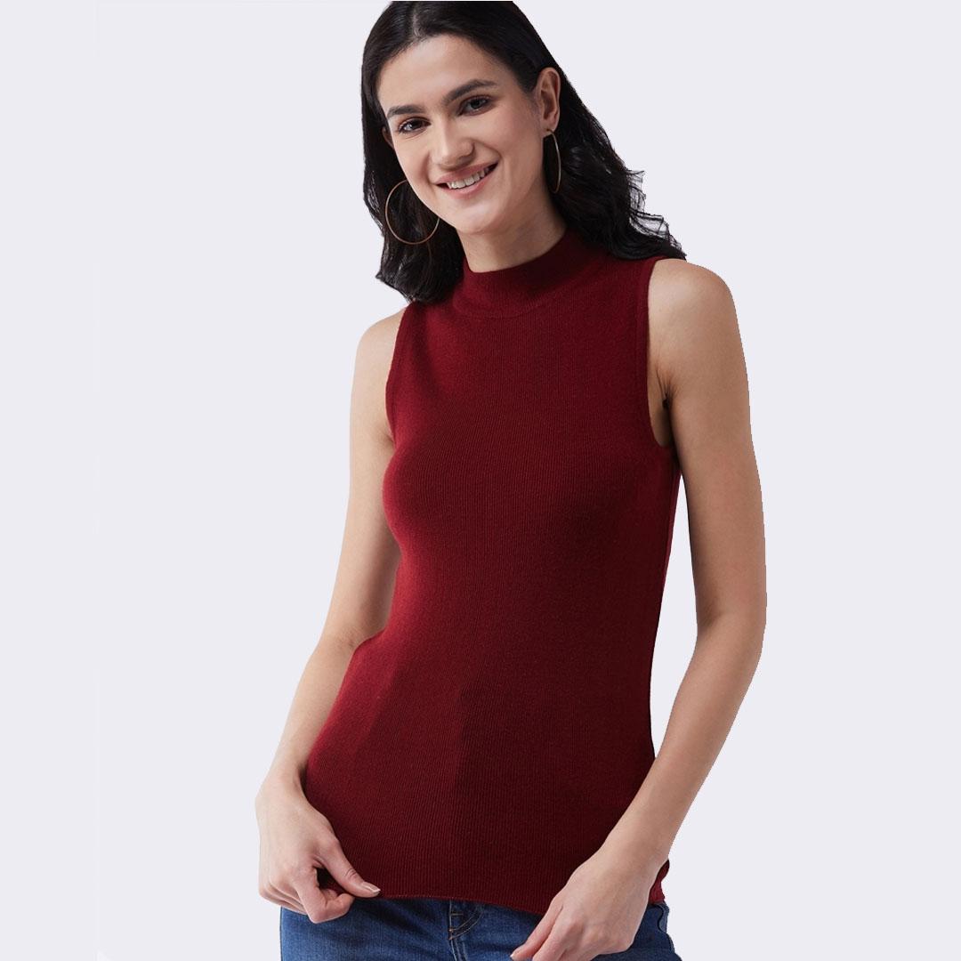 WOMEN SLEEVELESS SWEATER