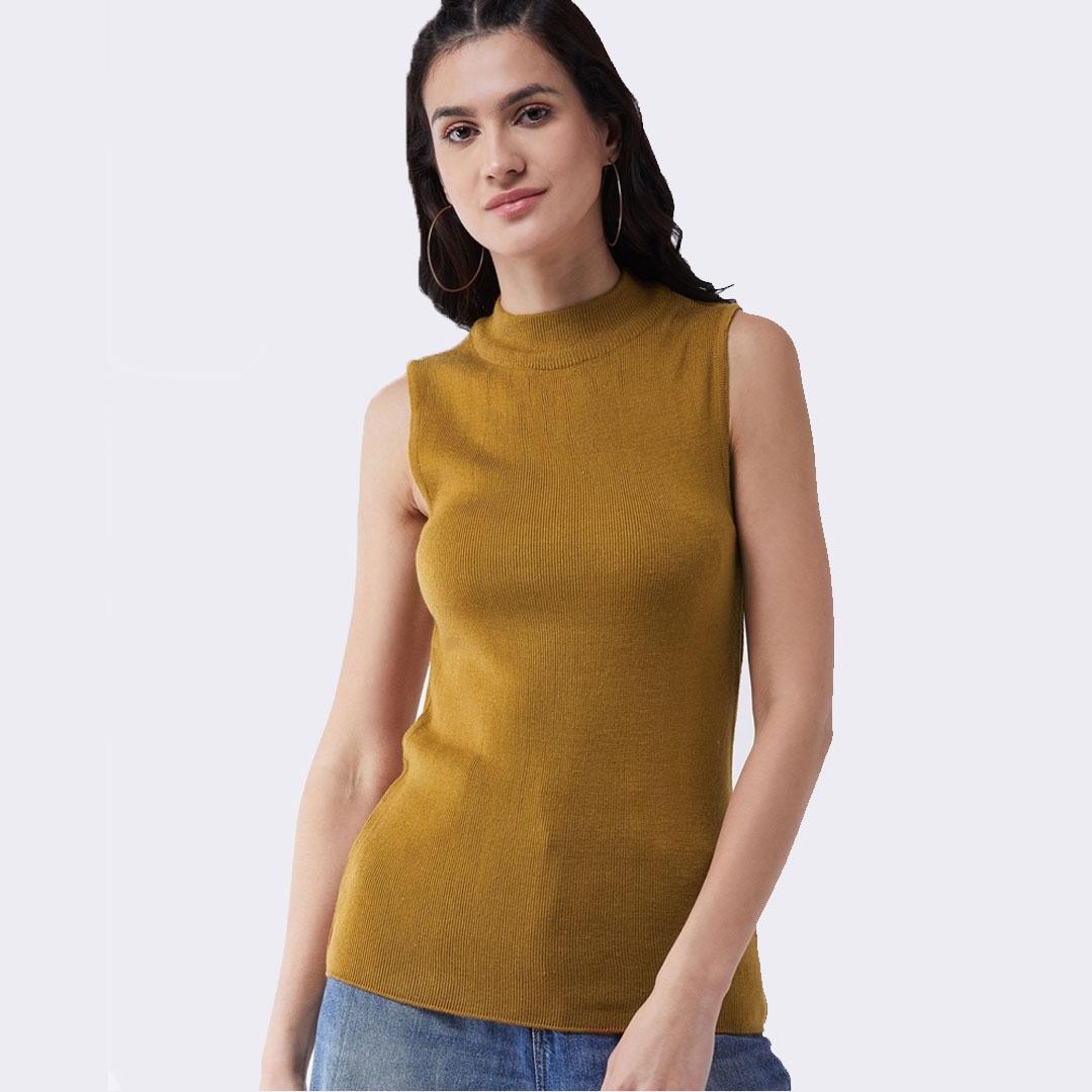 WOMEN SLEEVELESS SWEATER