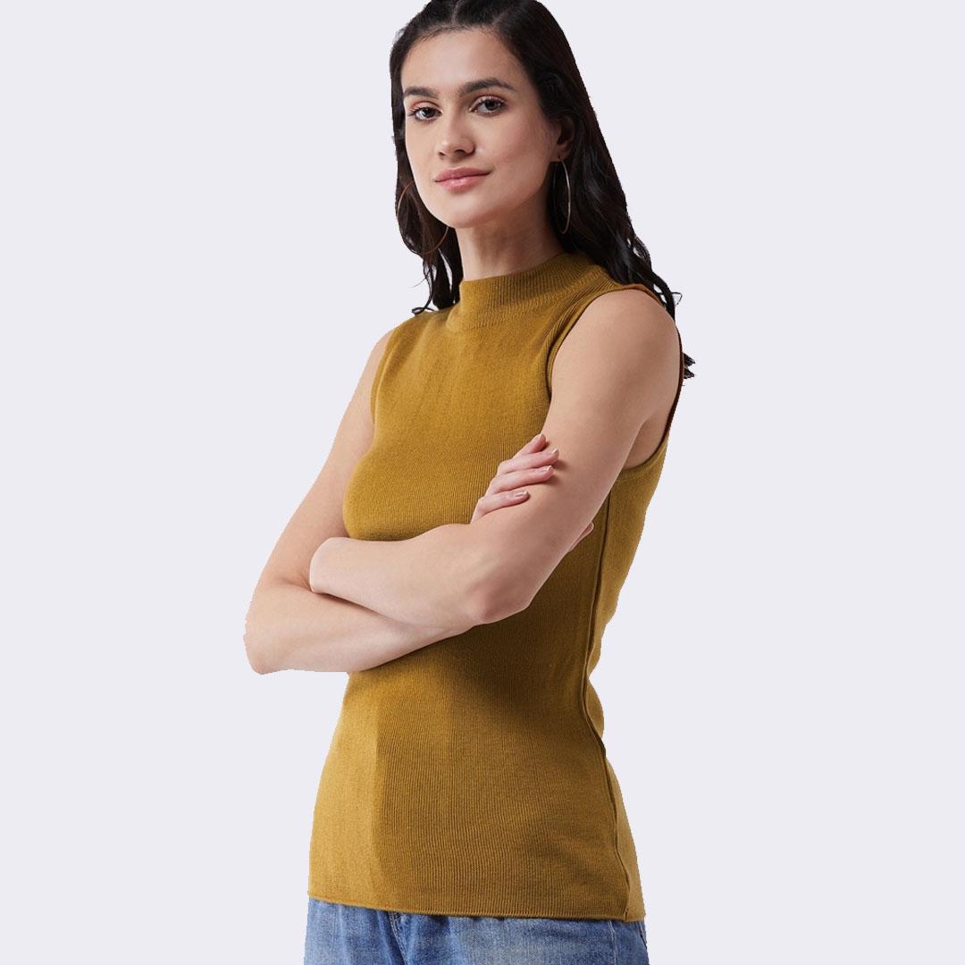 WOMEN SLEEVELESS SWEATER