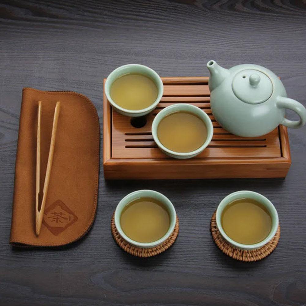 TRAY