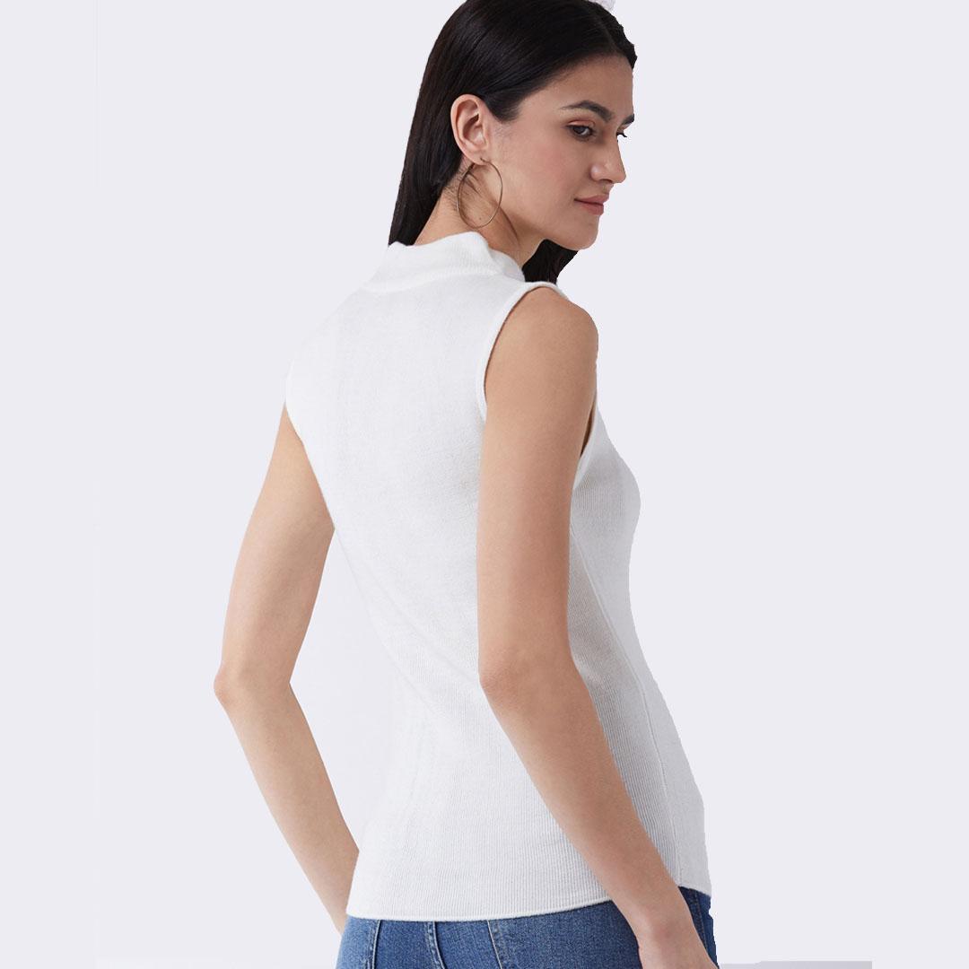 WOMEN SLEEVELESS SWEATER