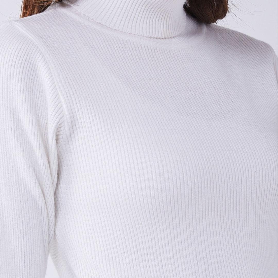 White High Neck Pullover
